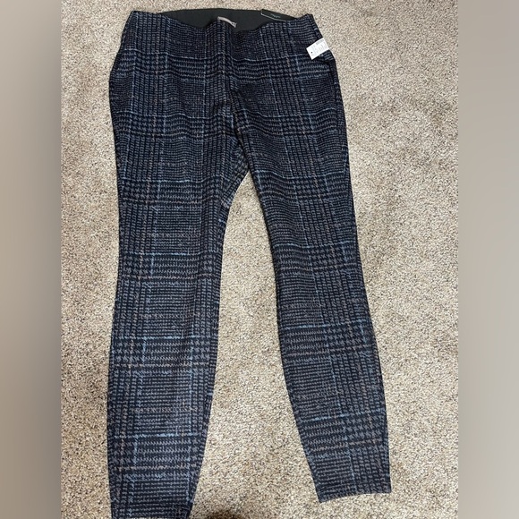 New! Maurices Pull On Crop Pants Womens 16W Plaid Flat Front Comfort Waist - Picture 2 of 5